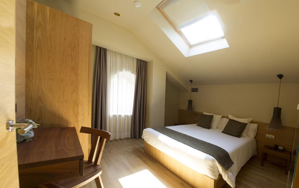 Apartaments Vall De Nuria 케랄브스 객실 사진