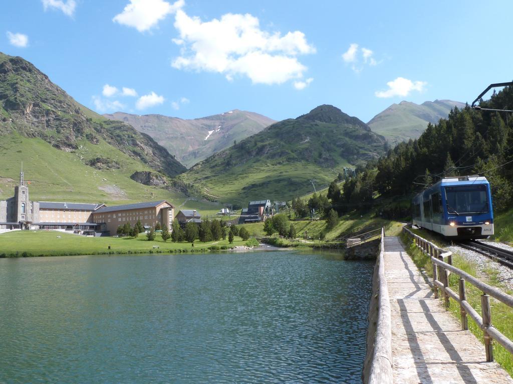 Apartaments Vall De Nuria 케랄브스 외부 사진
