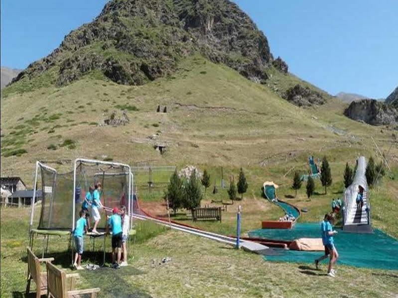 Apartaments Vall De Nuria 케랄브스 외부 사진