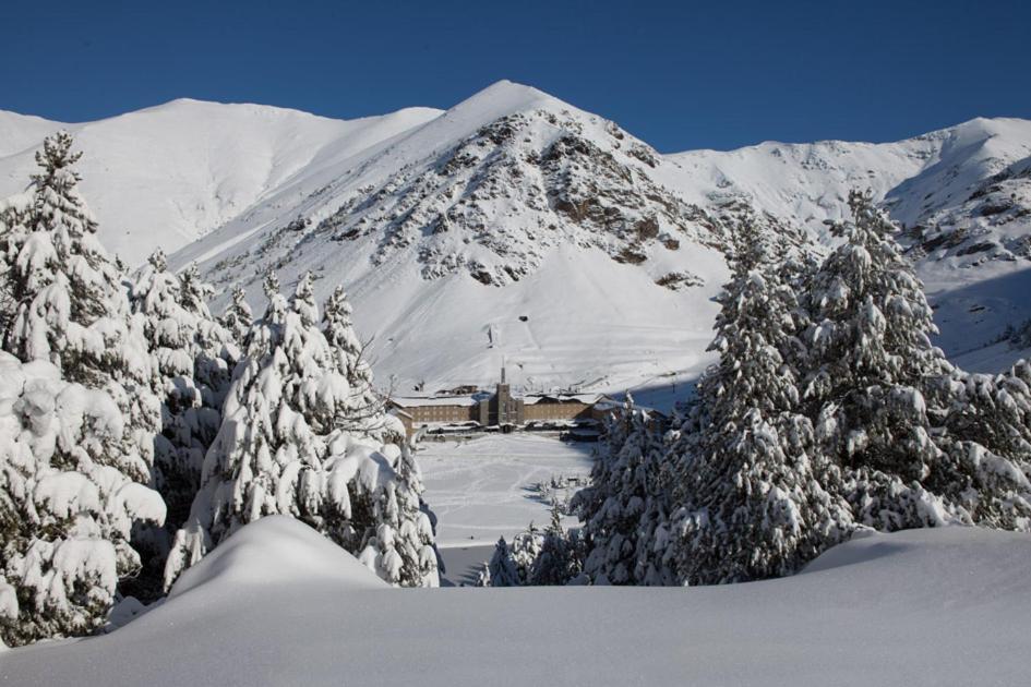 Apartaments Vall De Nuria 케랄브스 외부 사진